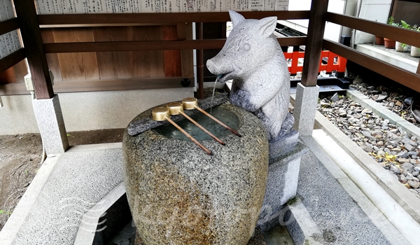 護王神社の猪の手水舎