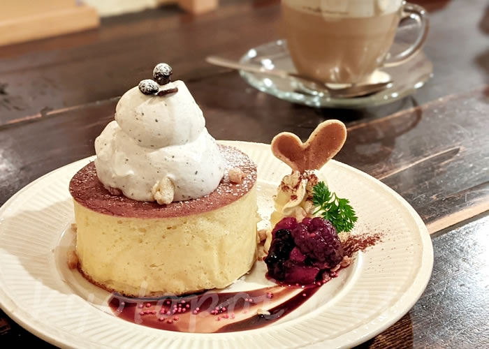 京都祇園のカフェ ブルーファーツリー 幻のホットケーキ