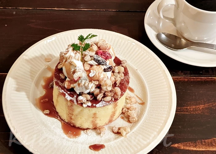 京都祇園のカフェ ブルーファーツリー 幻のホットケーキ